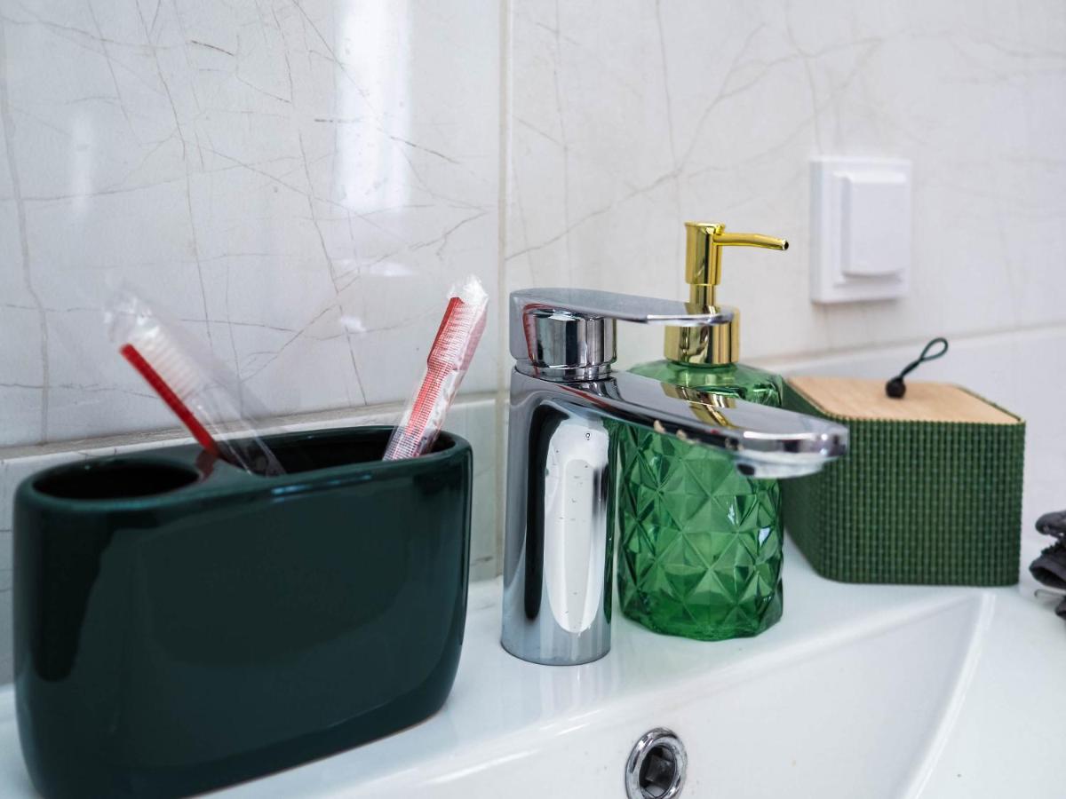 Apartament Classic Comfort Aleja Nmp 8 - Free Parking Częstochowa Buitenkant foto