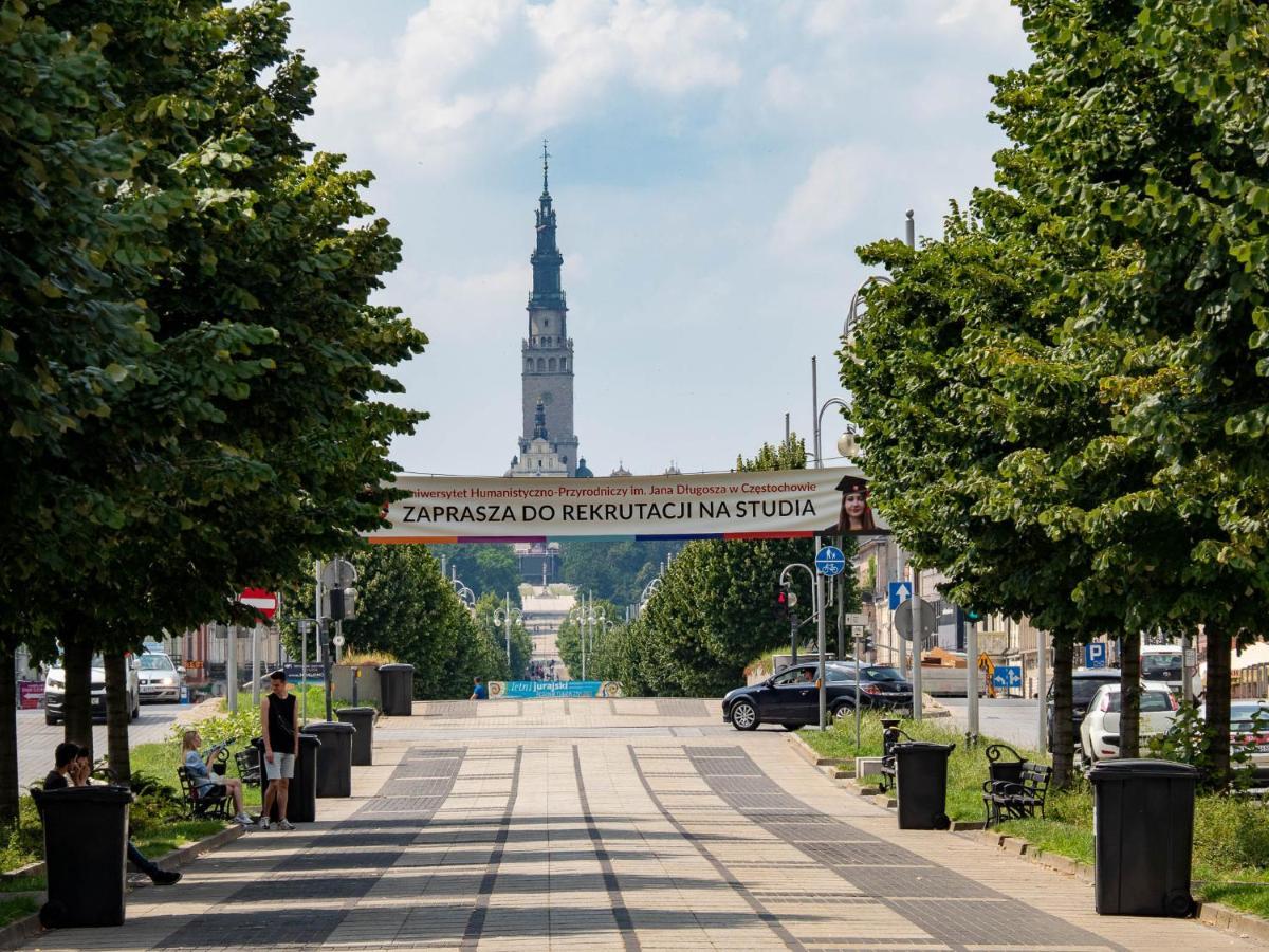 Apartament Classic Comfort Aleja Nmp 8 - Free Parking Częstochowa Buitenkant foto