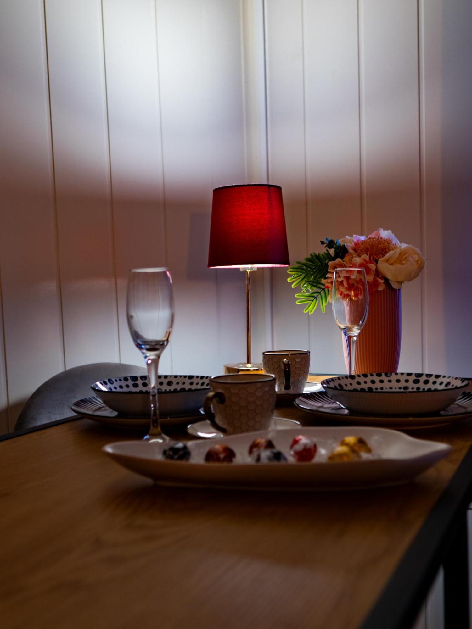 Apartament Classic Comfort Aleja Nmp 8 - Free Parking Częstochowa Buitenkant foto